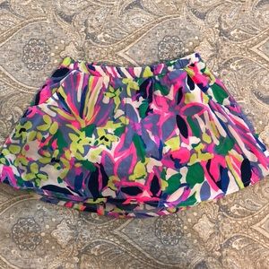 Lilly Pulitzer girls skirt. Size L (8-10)